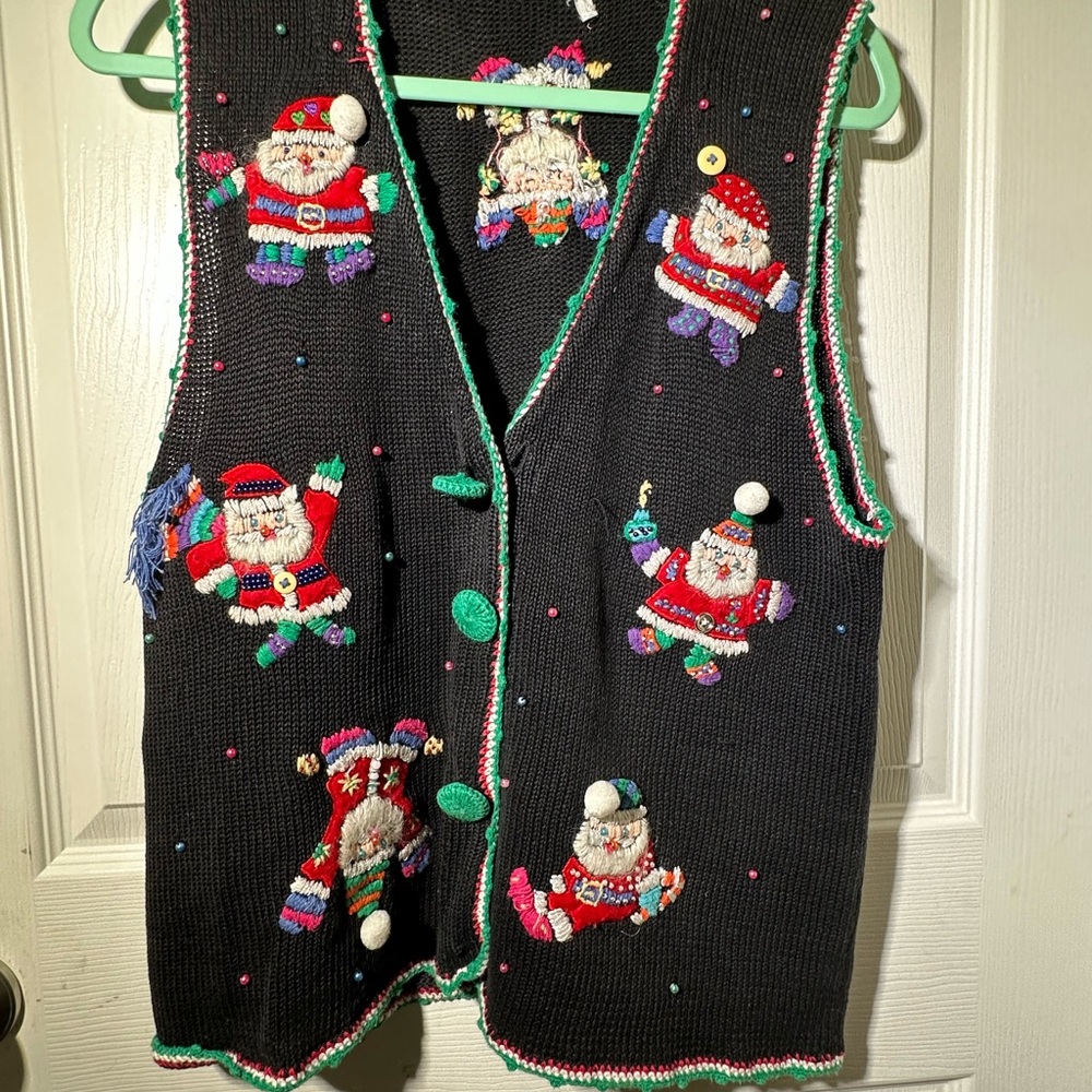 Size Large Vintage Festive Santa Knit Vest